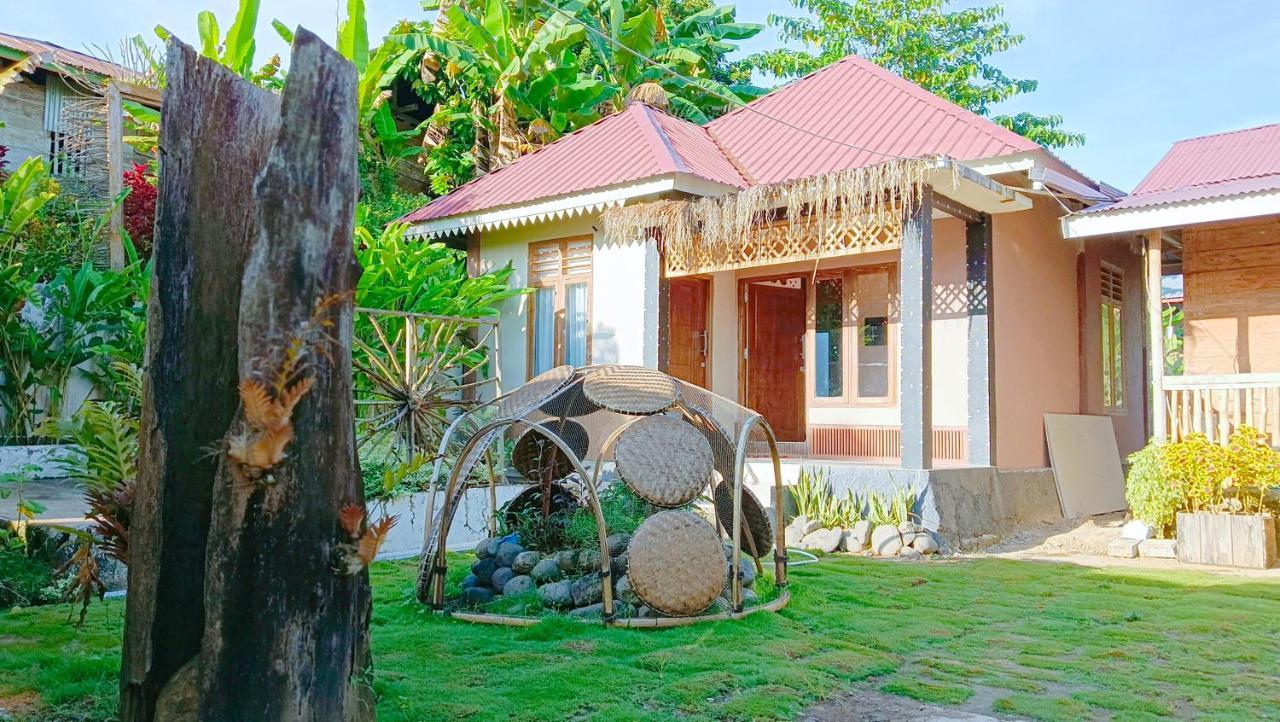 Lontart Guesthouse Nggorang Exterior photo